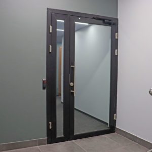 Противопожарная черная дверь / серия FRM55538