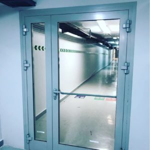 Противопожарная дверь 3 типа из алюминия / серия FRM7154